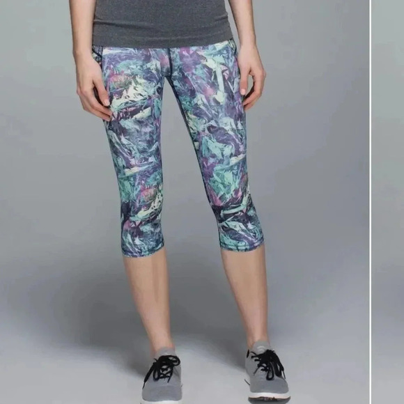 lululemon athletica Pants - Lululemon Run Top Speed Crop Iridescent Multi Size 6